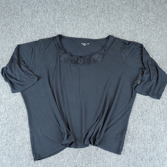 Coldwater Creek Coquette Rosette Neckline Top Women 2X Black Viscose Boxy Shirt — photo 2